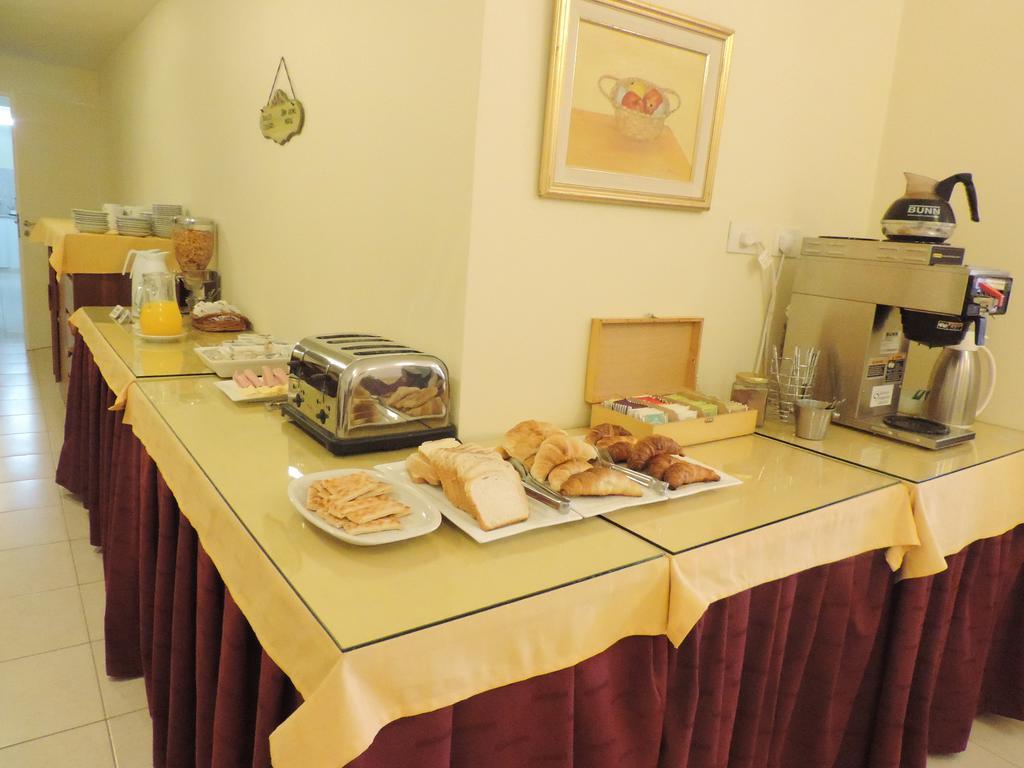 Hotel Galicia Trelew Luaran gambar